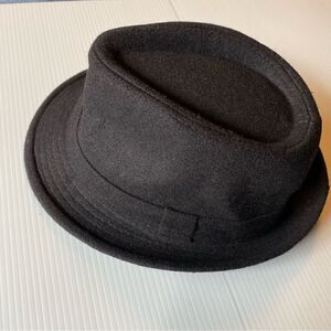 Black classic mens Fedora Hat OS
